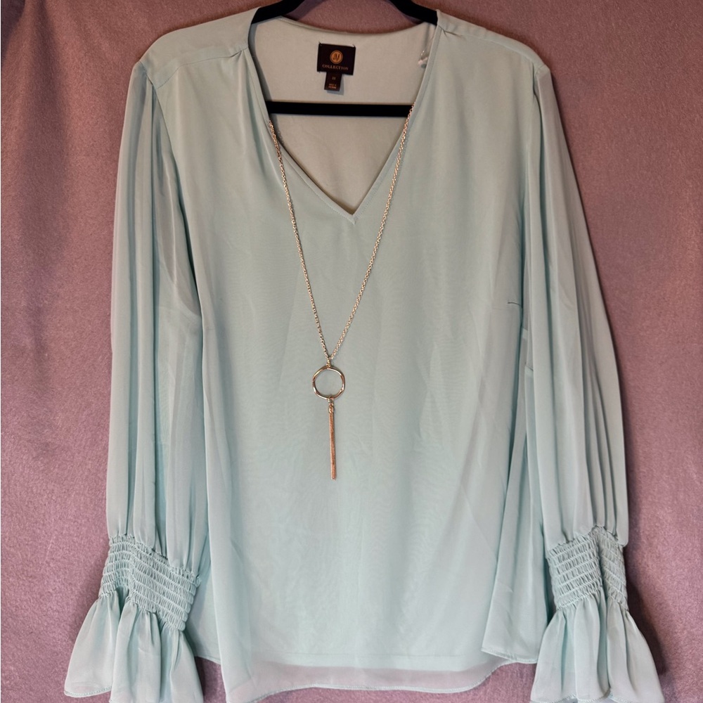 JM Collection Light Green Blouse with Pleated Sleeves. NWT
